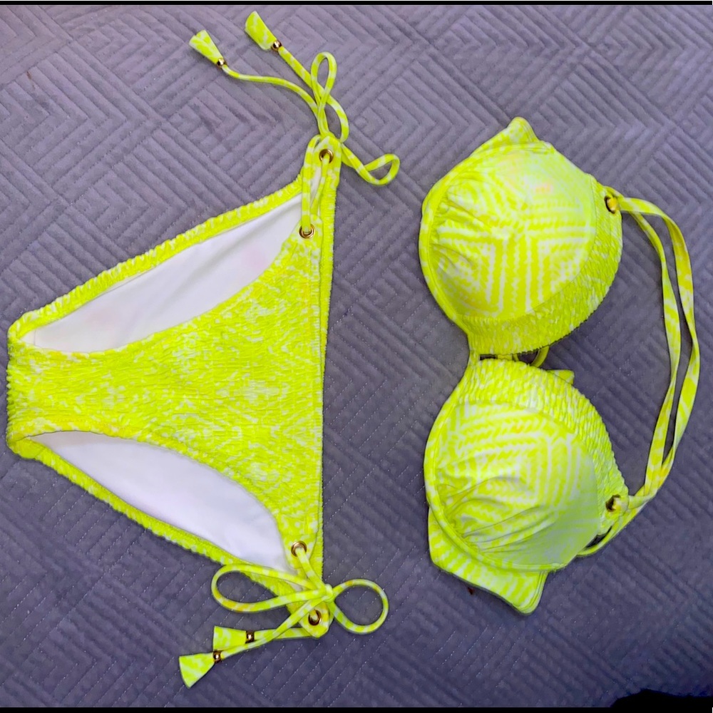 Victoria’s Secret Bikini